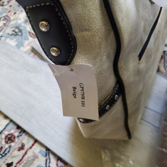 Over the shoulder western style hand bag.  gorgeous turquoise & white N.W.T - Picture 11 of 14